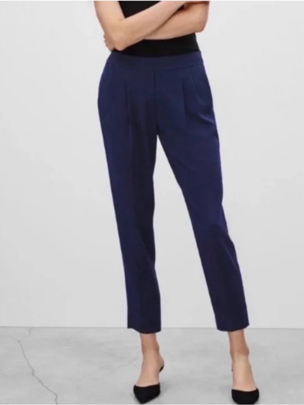 Aritzia Babaton Conan Cropped Pant Dark Night Navy Size 2